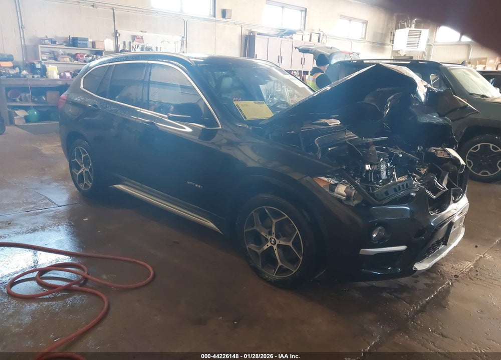 2017 BMW X1 XDRIVE28I VIN: WBXHT3Z30H4A54353