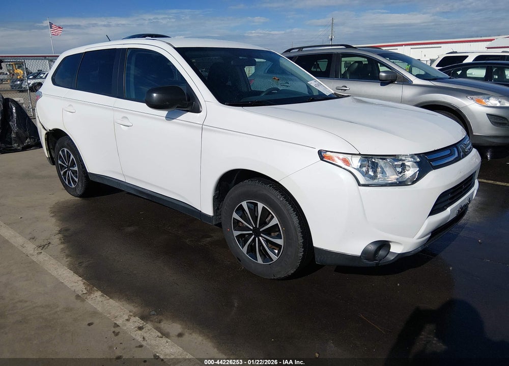 2014 MITSUBISHI OUTLANDER ES VIN: JA4AD2A31EZ007565