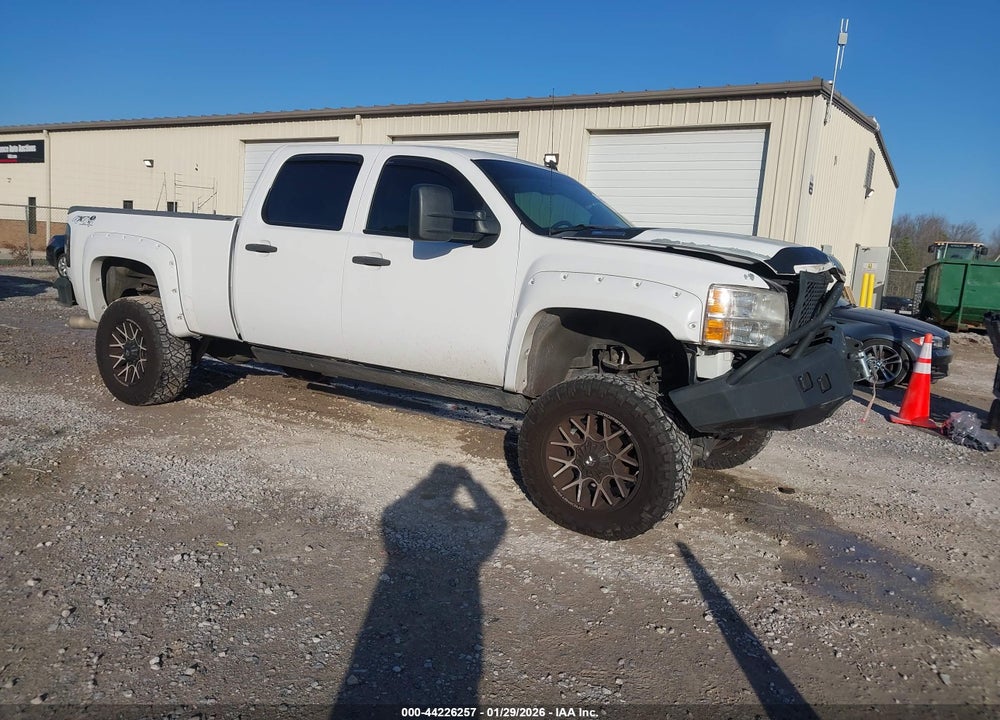 2011 CHEVROLET SILVERADO 3500HD LT VIN: 1GC4K0C85BF173591