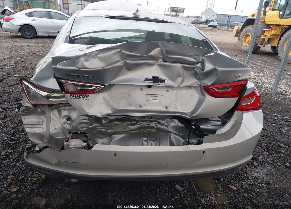 2018 CHEVROLET MALIBU LT VIN: 1G1ZD5ST1JF224305