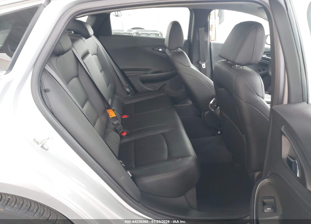 2018 CHEVROLET MALIBU LT VIN: 1G1ZD5ST1JF224305