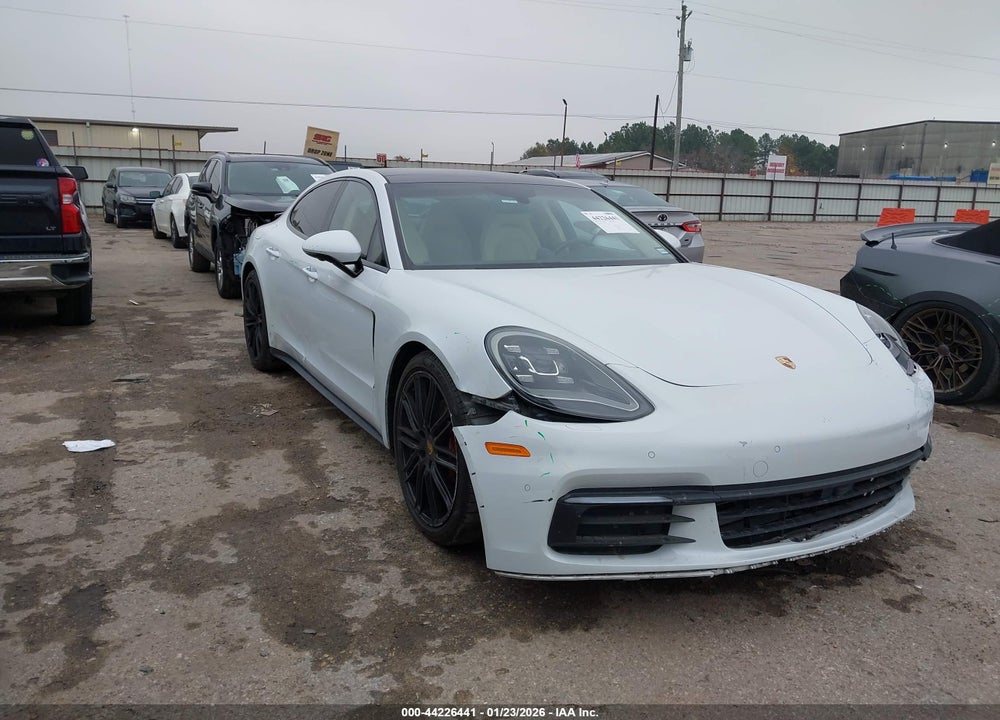 2018 PORSCHE PANAMERA 4 VIN: WP0AA2A77JL110388