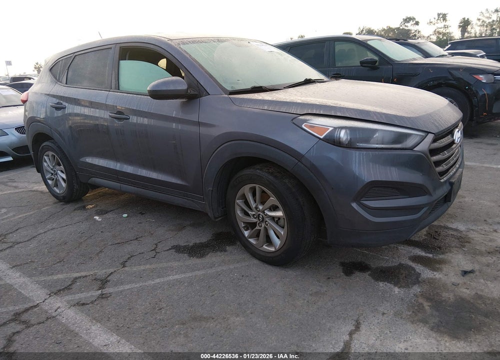 2016 HYUNDAI TUCSON SE VIN: KM8J23A42GU155813