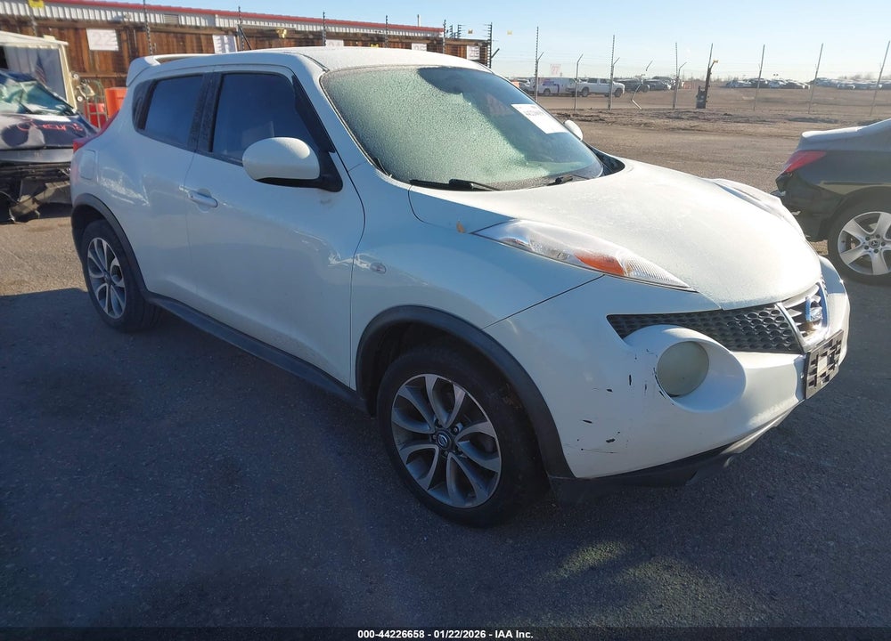 2011 NISSAN JUKE SV VIN: JN8AF5MR8BT012945