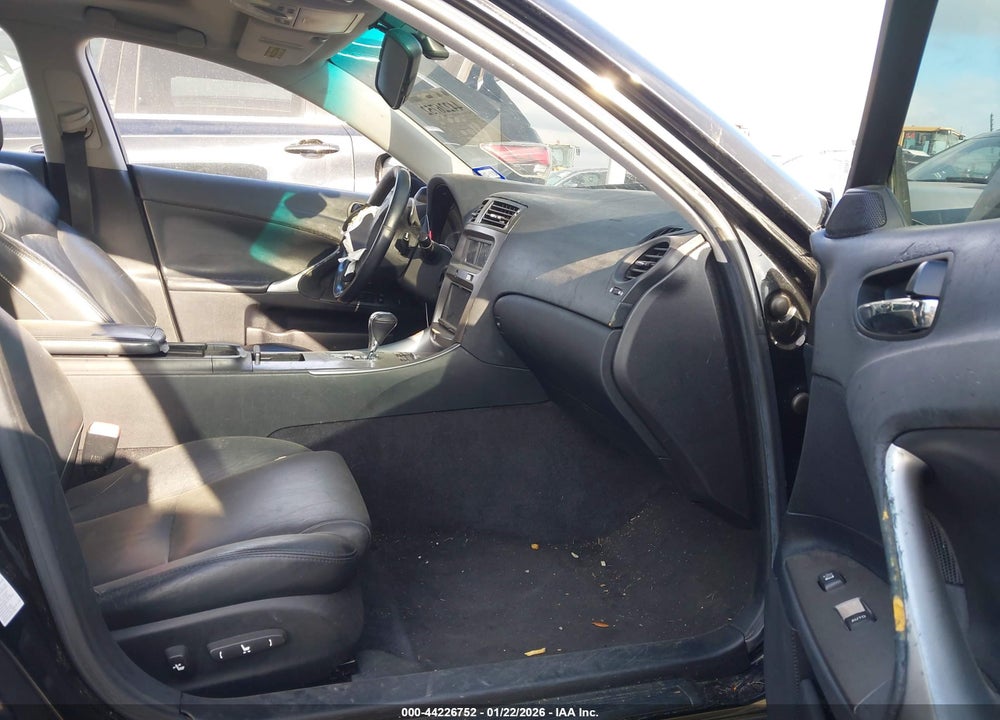 2008 LEXUS IS 250 VIN: JTHCK262585016736