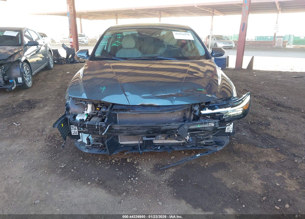 2025 HYUNDAI ELANTRA LIMITED VIN: KMHLP4DG3SU003182