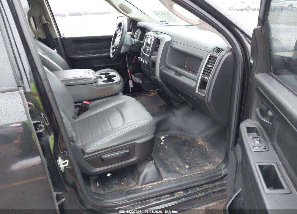 2019 RAM 1500 CLASSIC TRADESMAN  4X2 6'4 BOX VIN: 1C6RR6FG1KS594133