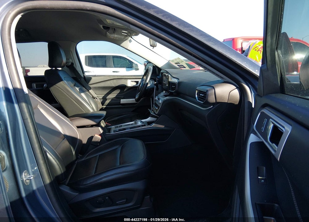 2021 FORD EXPLORER XLT VIN: 1FMSK7DH3MGB43447