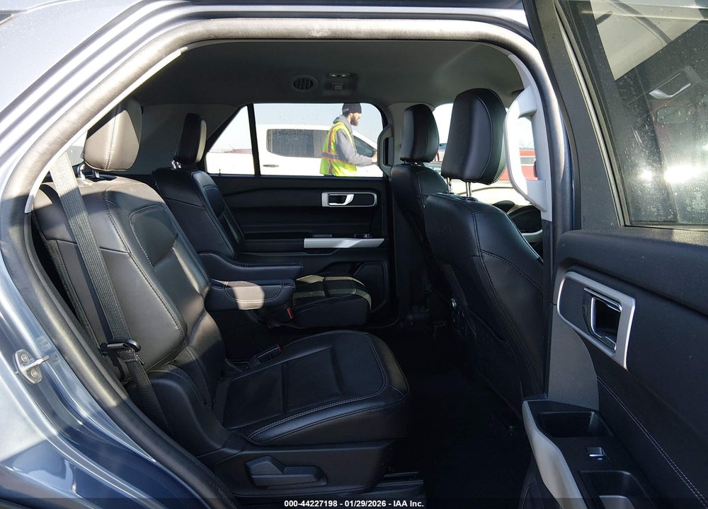 2021 FORD EXPLORER XLT VIN: 1FMSK7DH3MGB43447