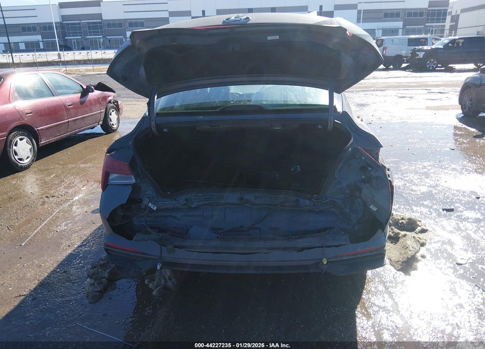 2023 HYUNDAI ELANTRA LIMITED VIN: KMHLP4AG3PU456987