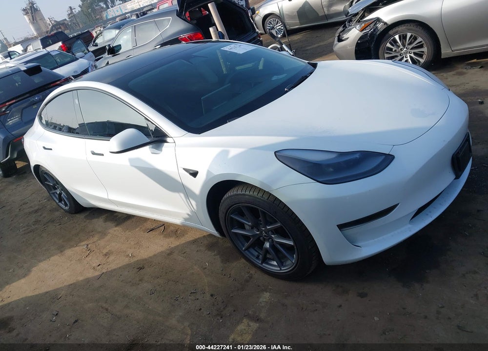 2021 TESLA MODEL 3 STANDARD RANGE PLUS REAR-WHEEL DRIVE VIN: 5YJ3E1EAXMF095762