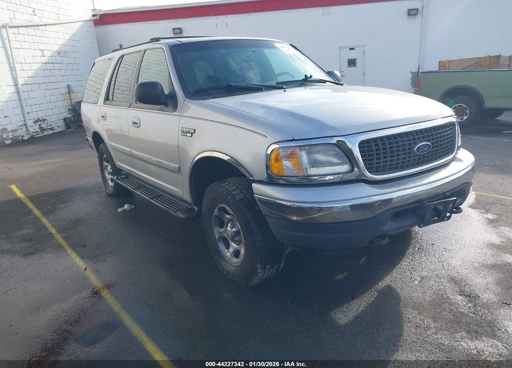 2002 FORD EXPEDITION XLT VIN: 1FMPU16L92LA33067