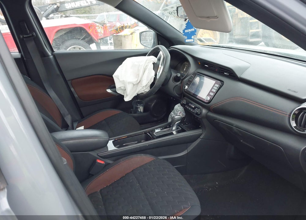 2022 NISSAN KICKS SR XTRONIC CVT VIN: 3N1CP5DV4NL516354