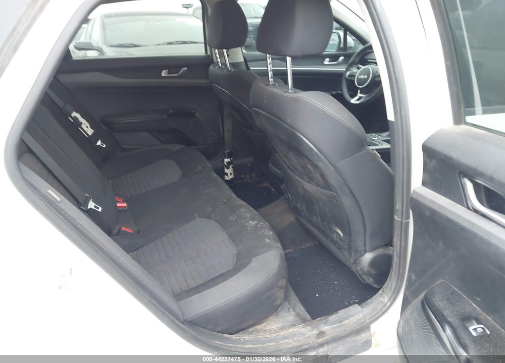 2025 KIA K5 LXS VIN: KNAG24J72S5272158
