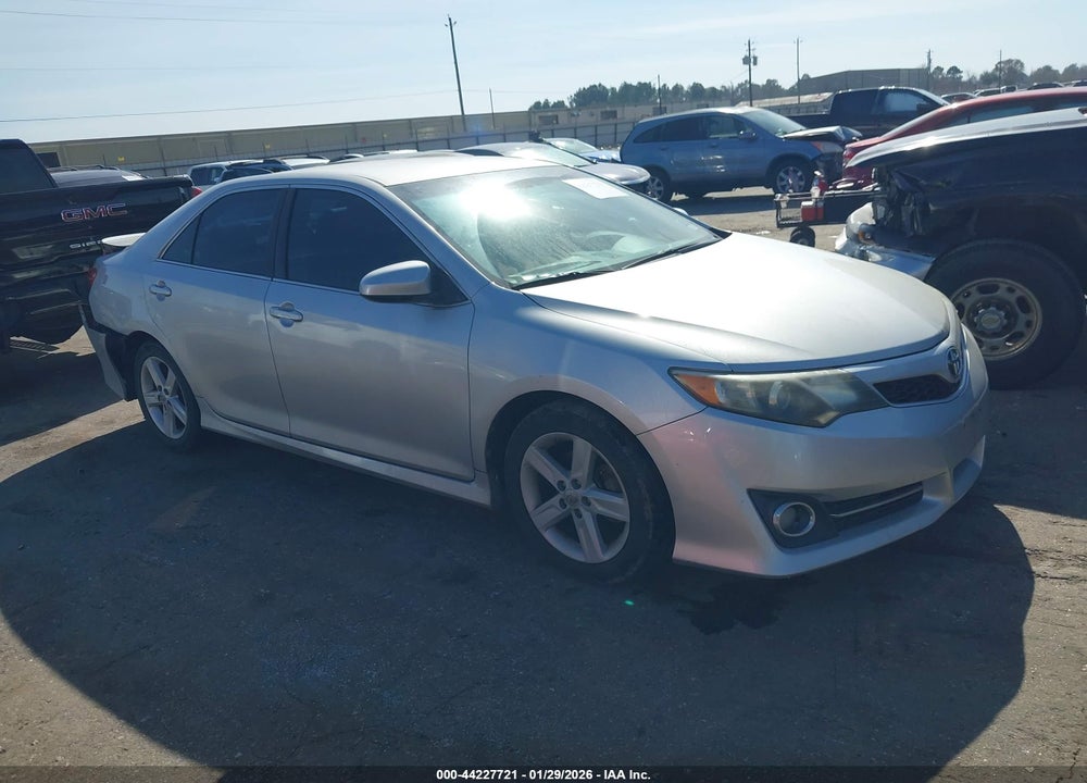 2014 TOYOTA CAMRY SE VIN: 4T1BF1FK0EU312014