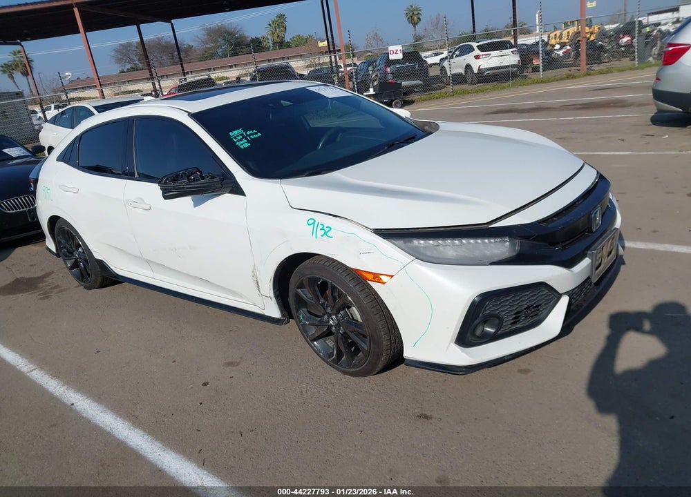 2018 HONDA CIVIC SPORT TOURING VIN: SHHFK7H97JU402258