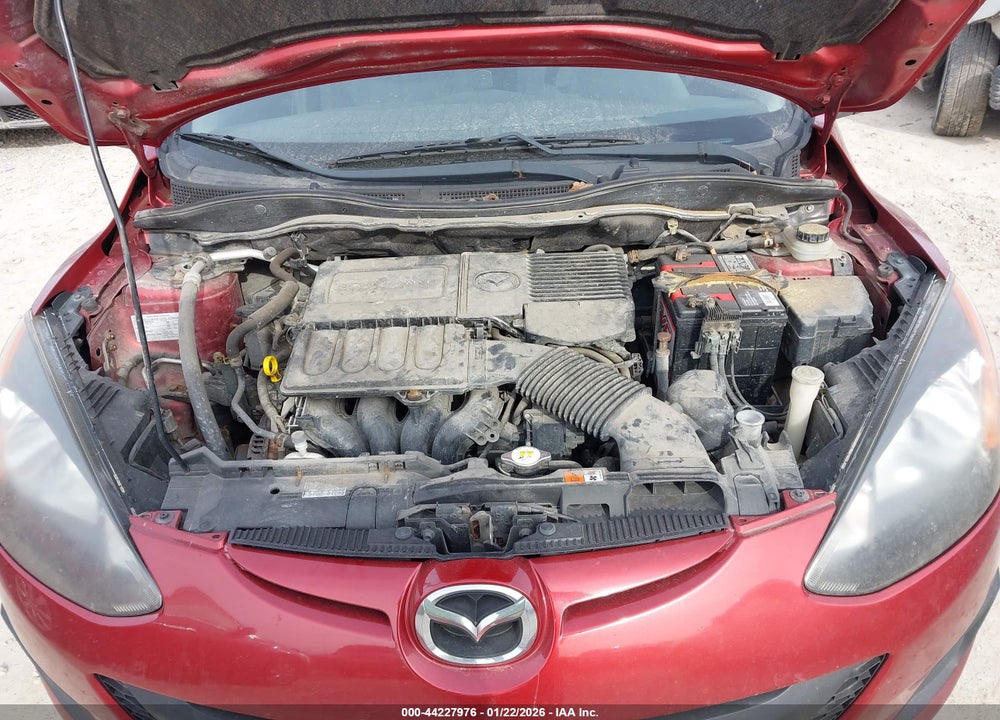 2014 MAZDA 2 SPORT VIN: JM1DE1KY0E0186402