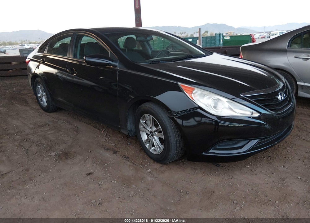 2013 HYUNDAI SONATA GLS VIN: 5NPEB4AC1DH761452
