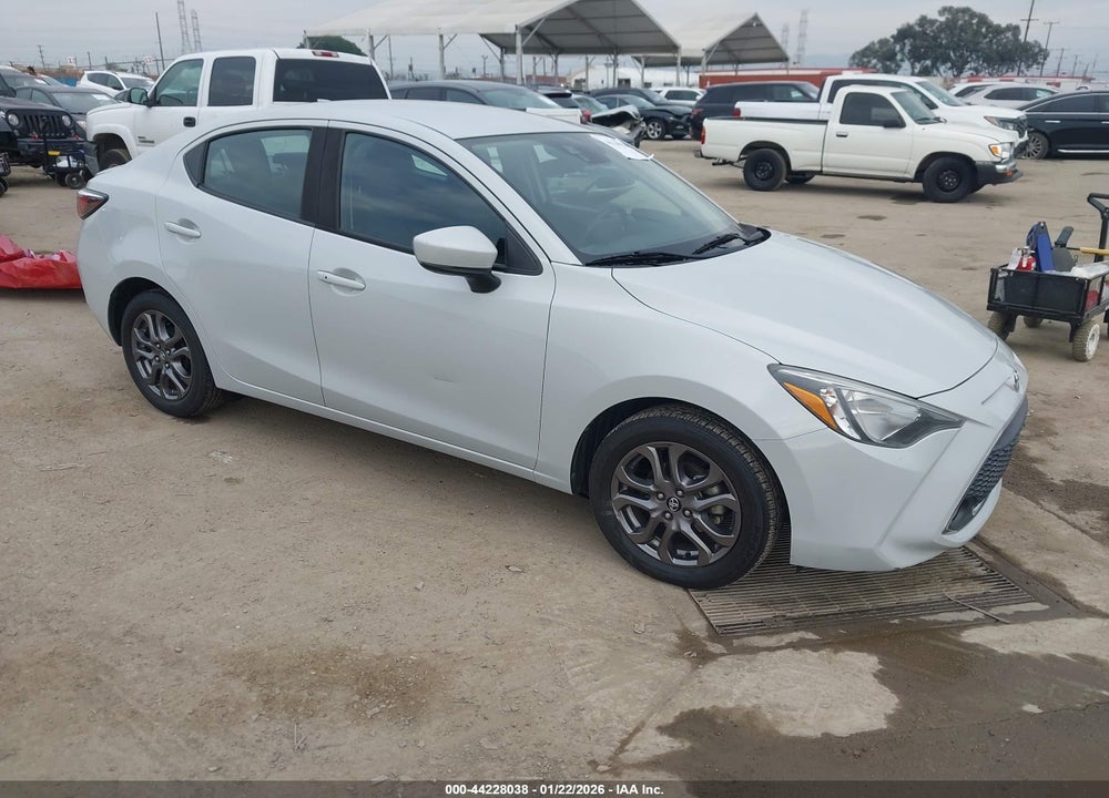 2019 TOYOTA YARIS LE VIN: 3MYDLBYV3KY507618