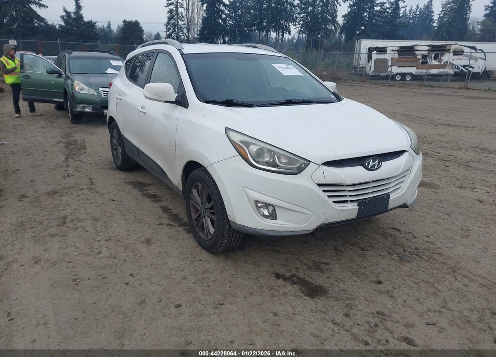 2015 HYUNDAI TUCSON SE VIN: KM8JUCAG0FU954914