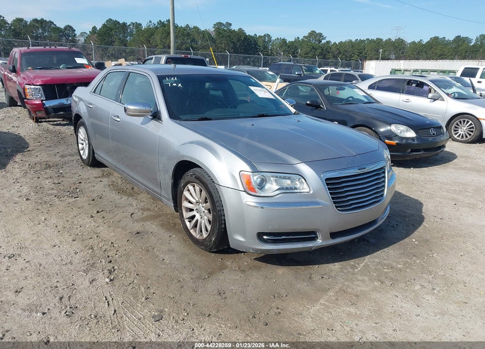 2013 CHRYSLER 300 MOTOWN VIN: 2C3CCAAG0DH630550