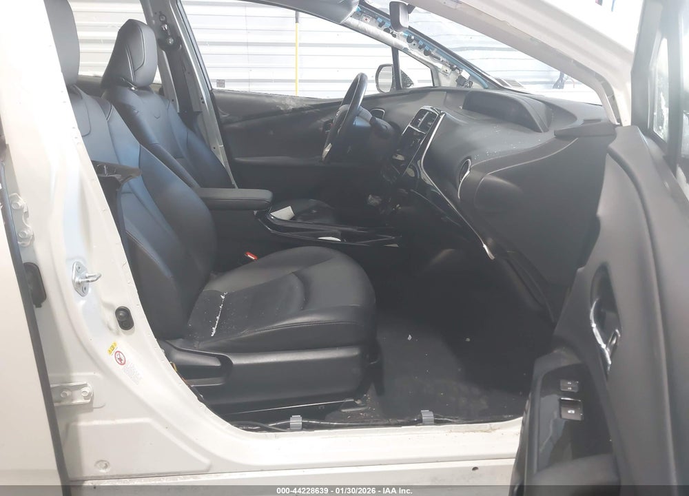 2017 TOYOTA PRIUS FOUR VIN: JTDKARFU0H3032672