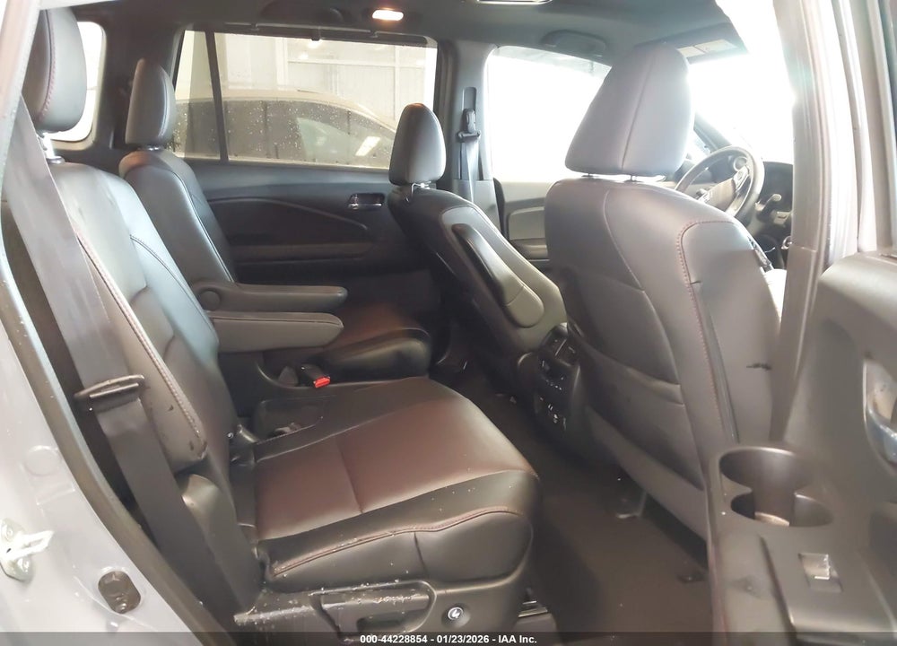 2022 HONDA PILOT AWD BLACK EDITION VIN: 5FNYF6H77NB060890