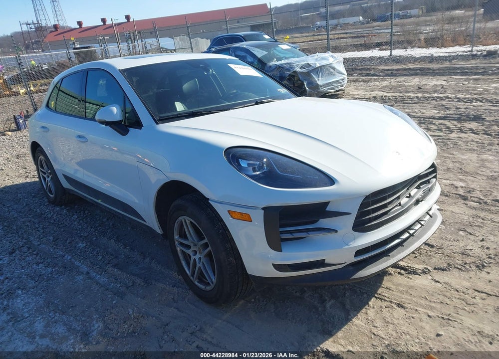 2019 PORSCHE MACAN VIN: WP1AA2A53KLB01153