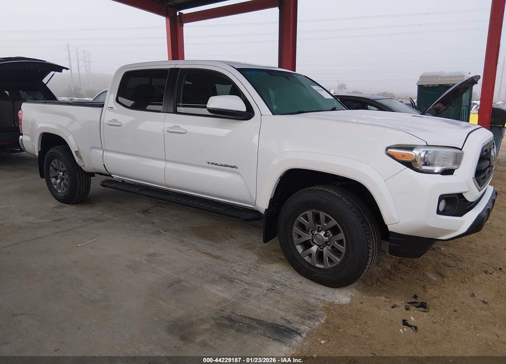 2017 TOYOTA TACOMA SR5 V6 VIN: 3TMDZ5BN4HM032732