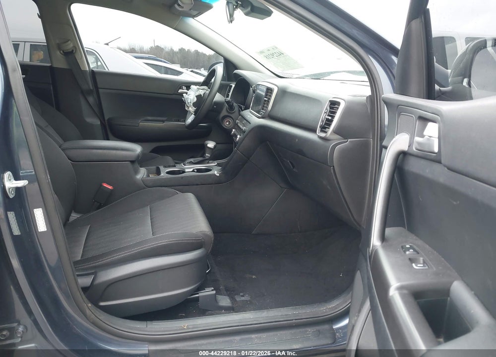 2020 KIA SPORTAGE LX VIN: KNDPM3AC4L7771778