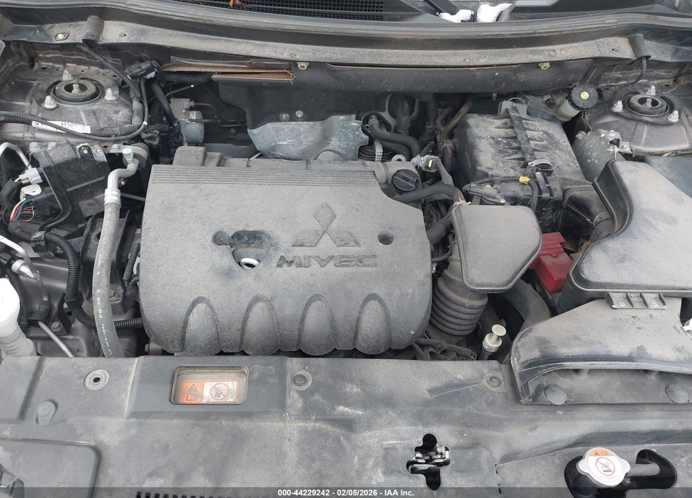 2016 MITSUBISHI OUTLANDER SE VIN: JA4AZ3A38GZ052352