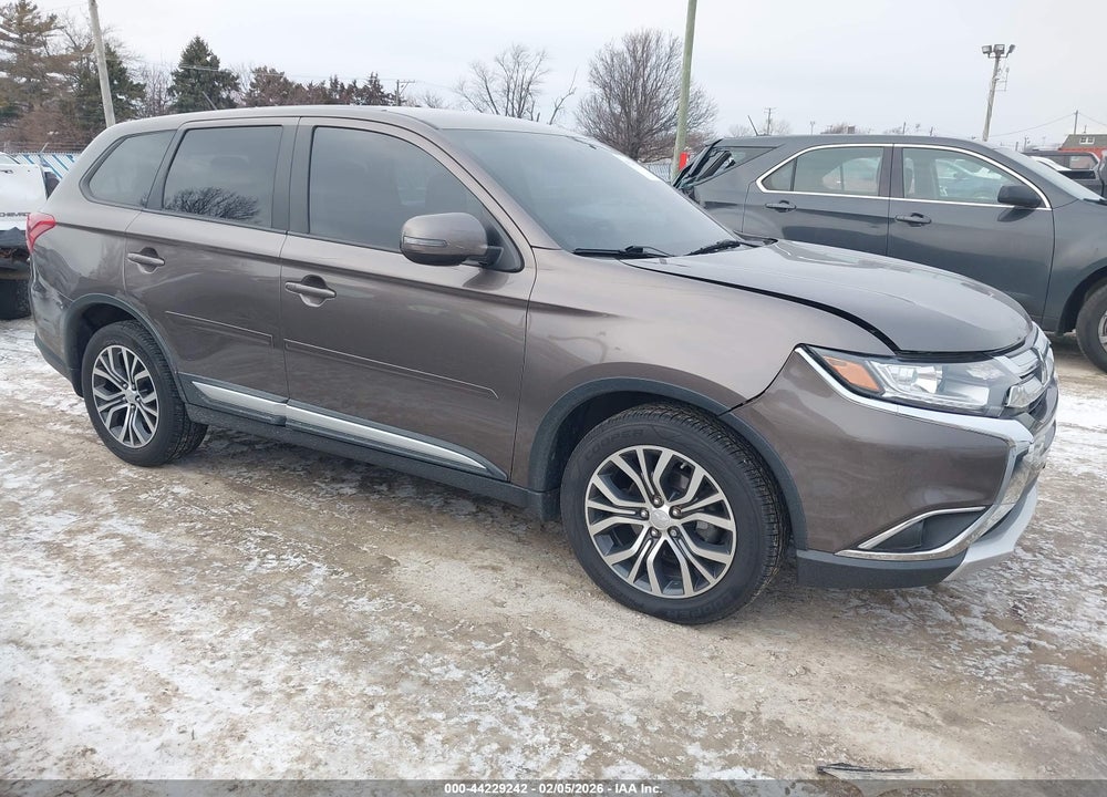 2016 MITSUBISHI OUTLANDER SE VIN: JA4AZ3A38GZ052352