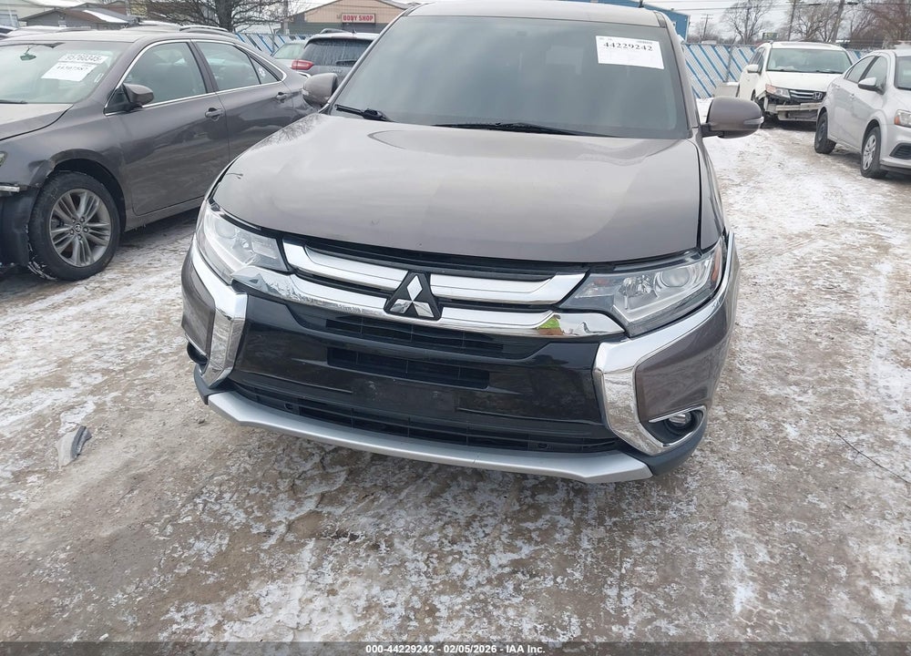 2016 MITSUBISHI OUTLANDER SE VIN: JA4AZ3A38GZ052352