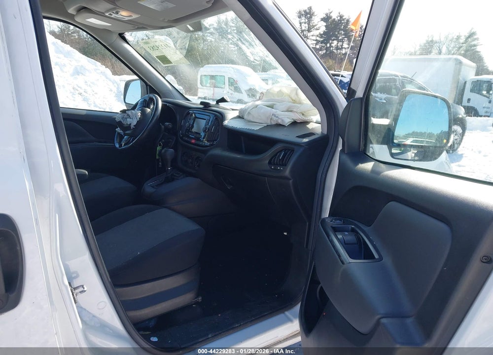 2017 RAM PROMASTER CITY TRADESMAN SLT VIN: ZFBERFBB2H6F57004