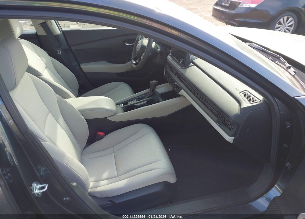 2024 HONDA ACCORD LX VIN: 1HGCY1F24RA017784