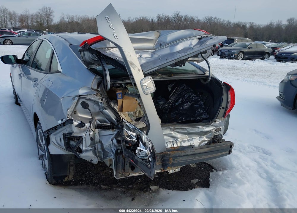 2020 HONDA CIVIC LX VIN: 19XFC2F62LE213830