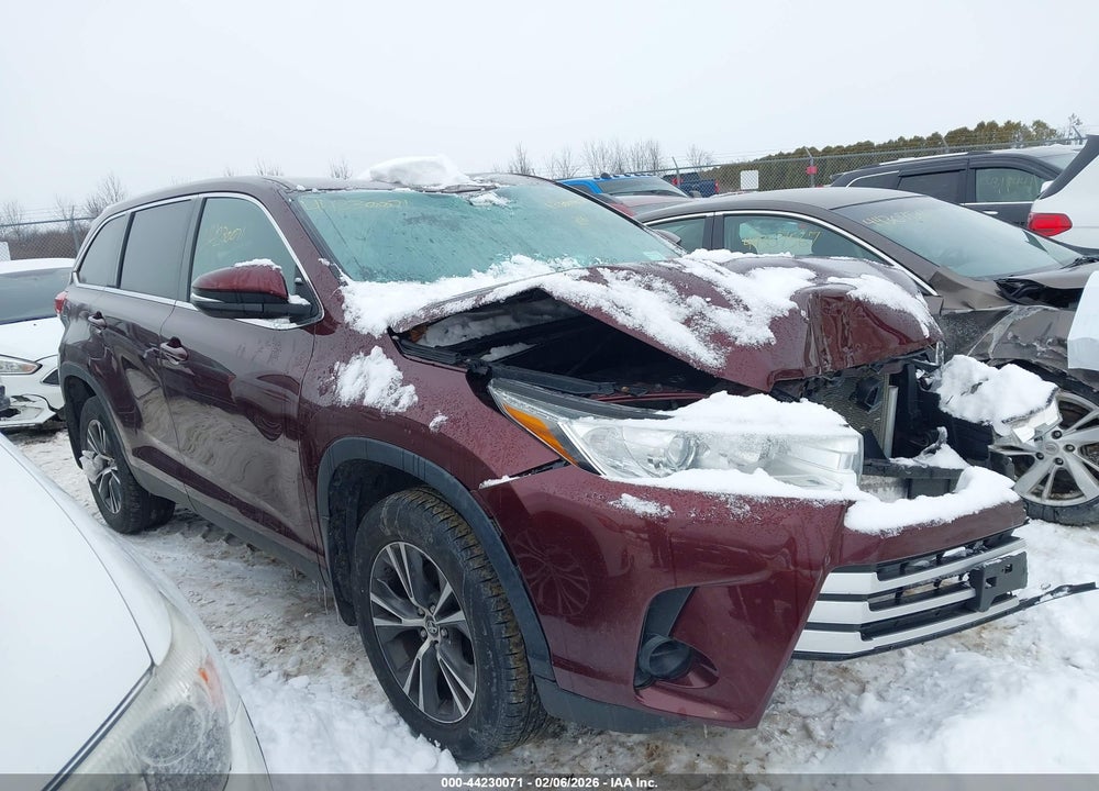2019 TOYOTA HIGHLANDER LE VIN: 5TDBZRFH4KS739937