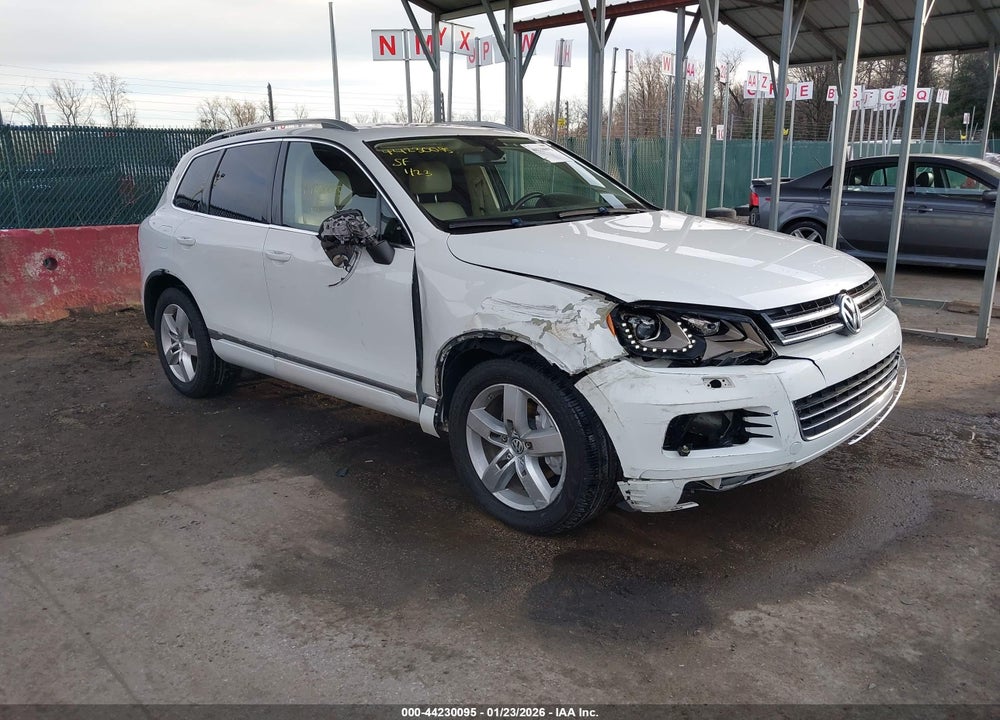2012 VOLKSWAGEN TOUAREG VR6 LUX VIN: WVGEF9BPXCD009946