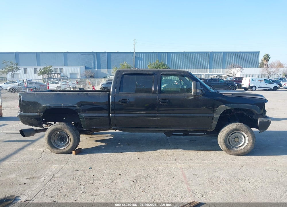 2002 CHEVROLET SILVERADO 2500HD LS VIN: 1GCHK231X2F167320