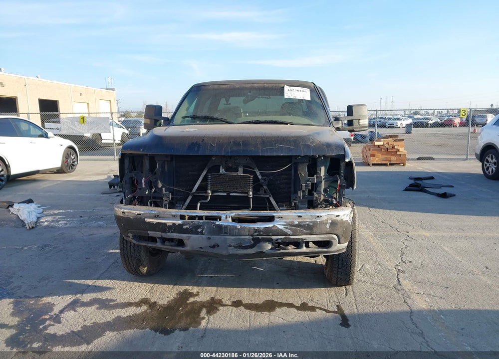 2002 CHEVROLET SILVERADO 2500HD LS VIN: 1GCHK231X2F167320