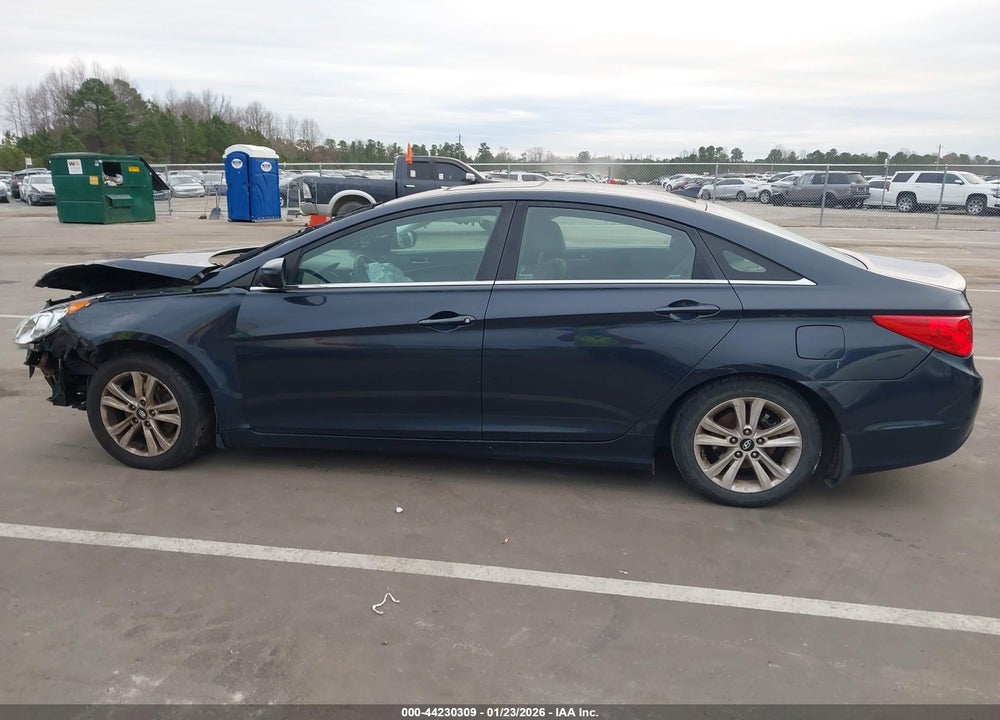 2013 HYUNDAI SONATA GLS VIN: 5NPEB4AC6DH774567