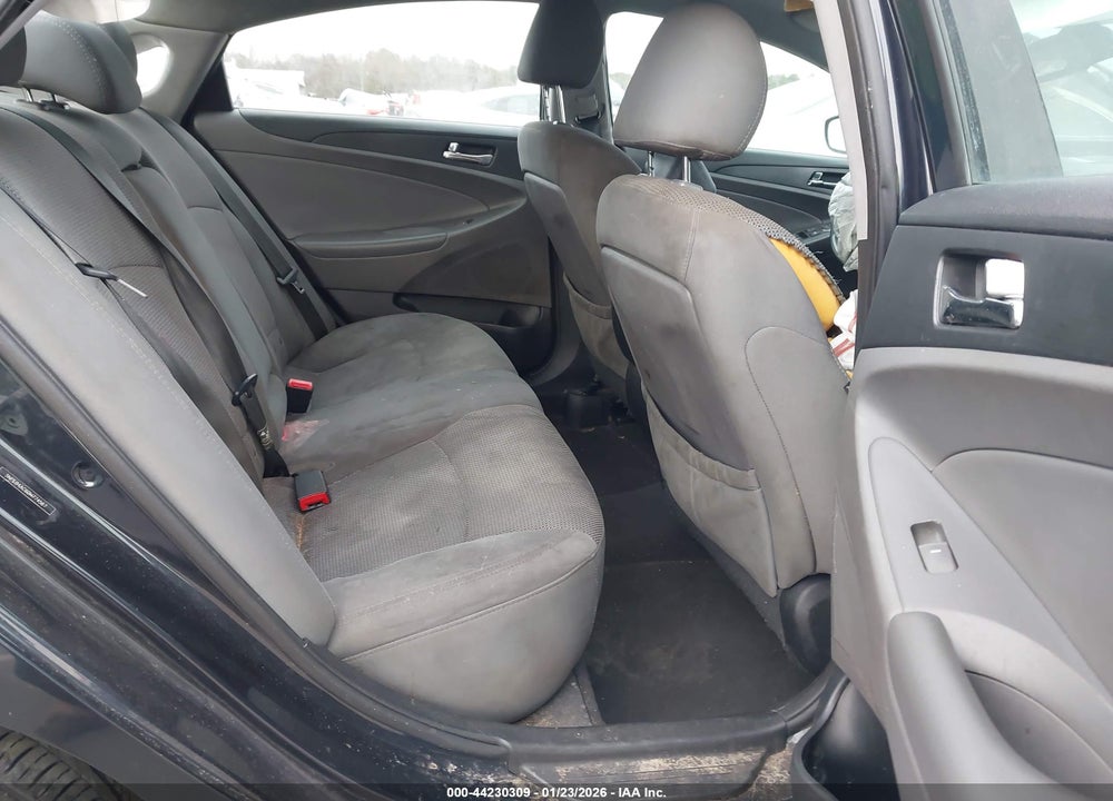 2013 HYUNDAI SONATA GLS VIN: 5NPEB4AC6DH774567