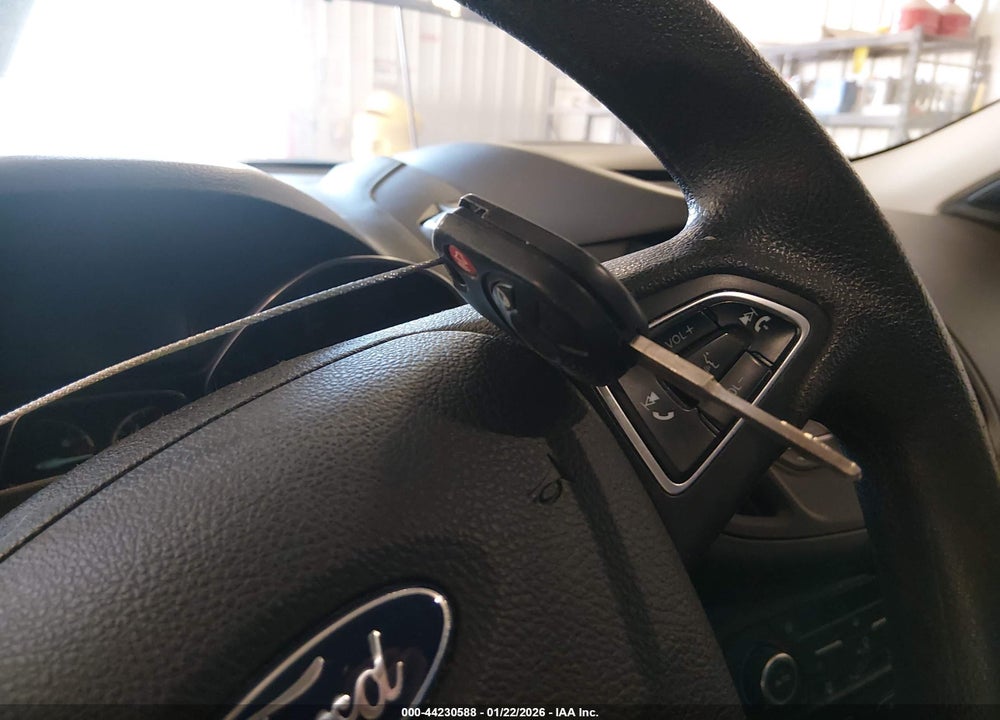 2018 FORD ESCAPE SE VIN: 1FMCU9GD5JUB34054