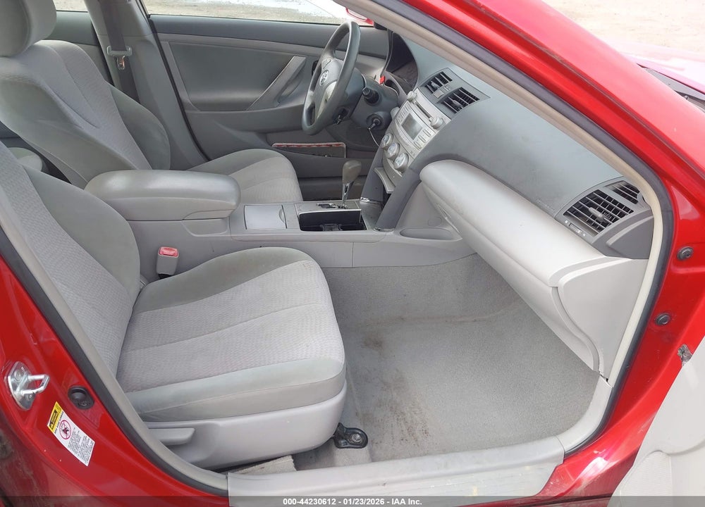 2010 TOYOTA CAMRY LE VIN: 4T4BF3EK8AR031284