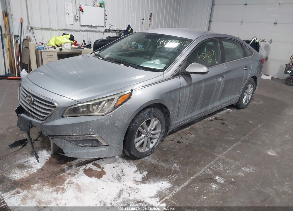 2015 HYUNDAI SONATA SE VIN: 5NPE24AF3FH216060