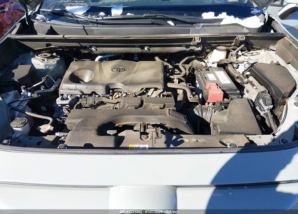 2021 TOYOTA RAV4 XLE VIN: 2T3W1RFV3MW148675
