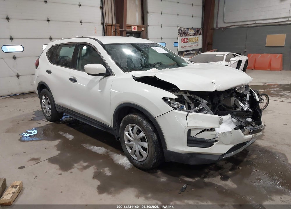 2018 NISSAN ROGUE S VIN: 5N1AT2MV0JC775083