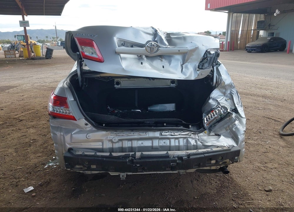 2011 TOYOTA CAMRY LE VIN: 4T1BF3EK1BU637179