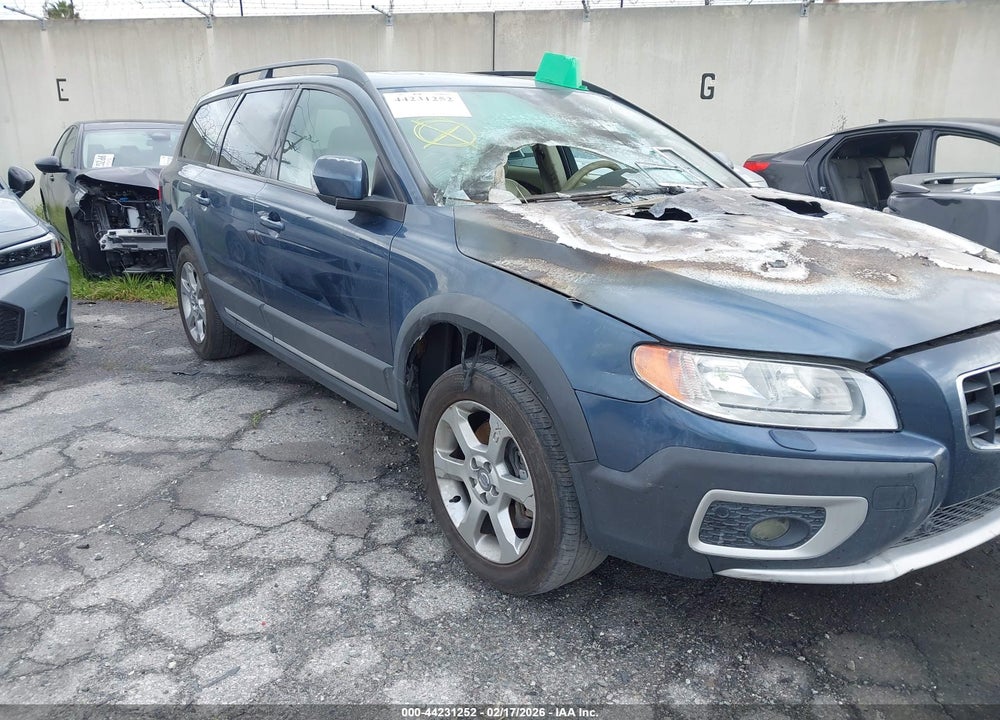 2008 VOLVO XC70 3.2 VIN: YV4BZ982381013501