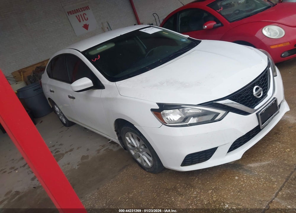 2018 NISSAN SENTRA SV VIN: 3N1AB7AP1JY300370